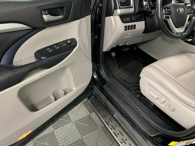 used 2018 Toyota Highlander car, priced at $22,000