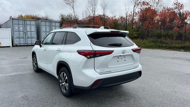 used 2023 Toyota Highlander car, priced at $37,900