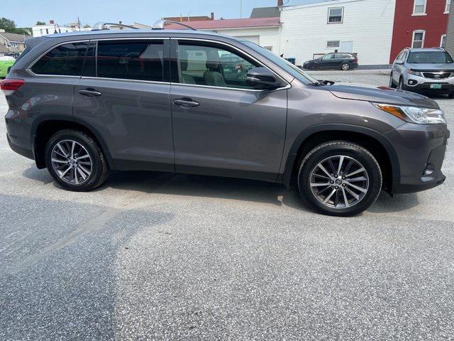 used 2019 Toyota Highlander car, priced at $25,500