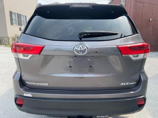 used 2019 Toyota Highlander car, priced at $25,500