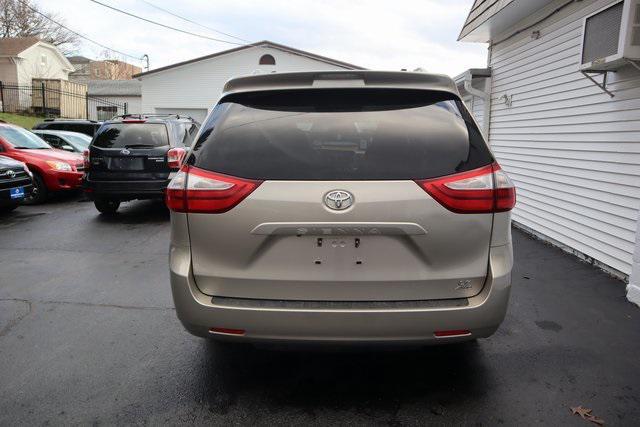 used 2016 Toyota Sienna car