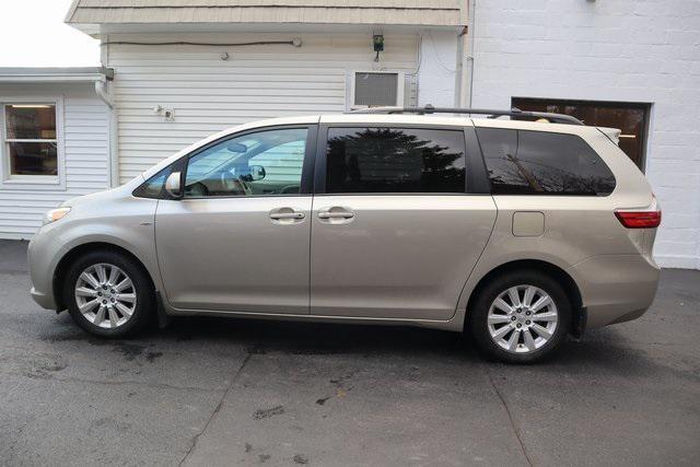 used 2016 Toyota Sienna car