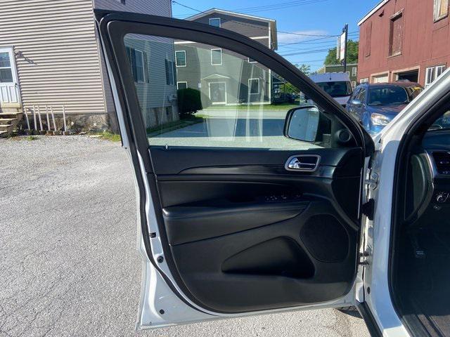 used 2019 Jeep Grand Cherokee car, priced at $19,995
