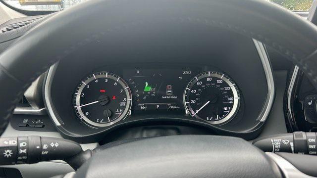 used 2023 Toyota Highlander car, priced at $38,500