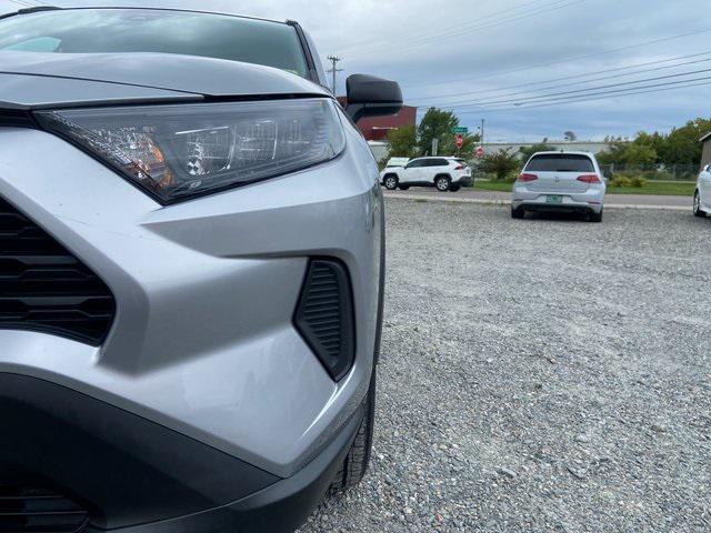 used 2021 Toyota RAV4 car, priced at $25,572