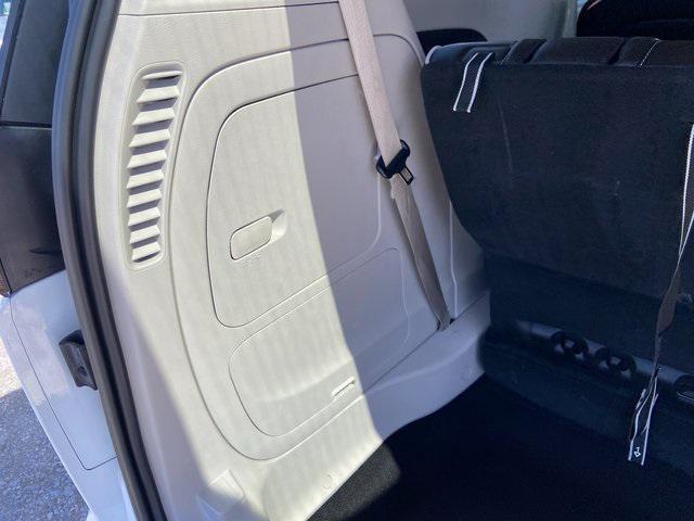 used 2023 Chrysler Pacifica Hybrid car, priced at $31,500
