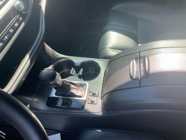 used 2019 Toyota Highlander car, priced at $21,500