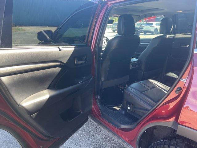 used 2019 Toyota Highlander car, priced at $21,500