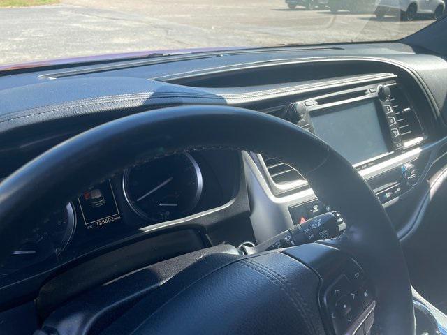 used 2019 Toyota Highlander car, priced at $21,500