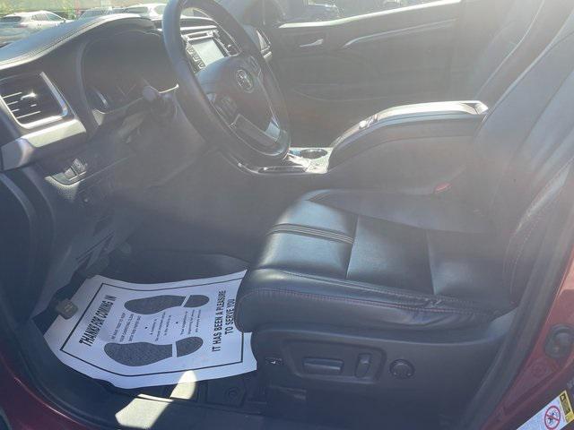 used 2019 Toyota Highlander car, priced at $21,500