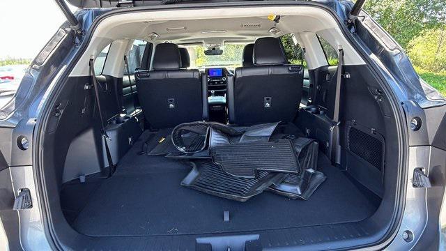used 2023 Toyota Highlander car, priced at $39,500
