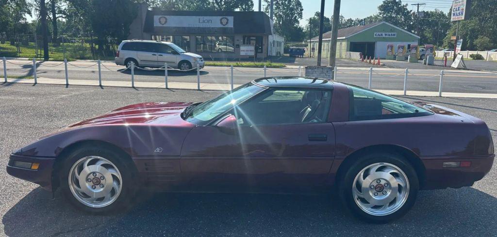 used 1993 Chevrolet Corvette car, priced at $15,989
