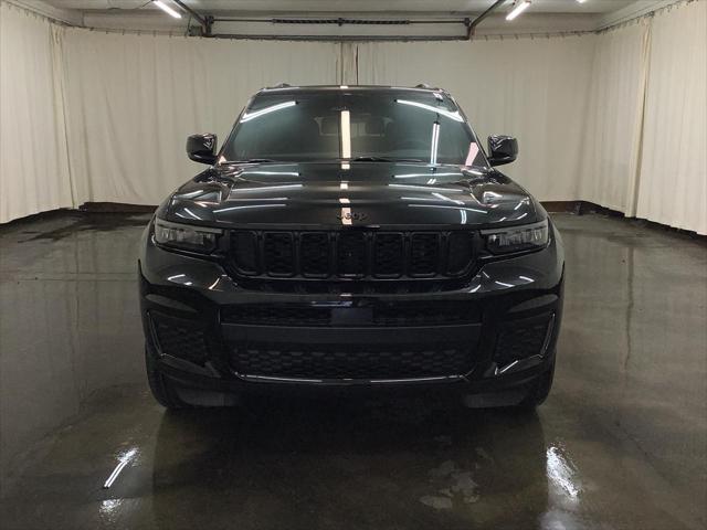 new 2025 Jeep Grand Cherokee car, priced at $46,008