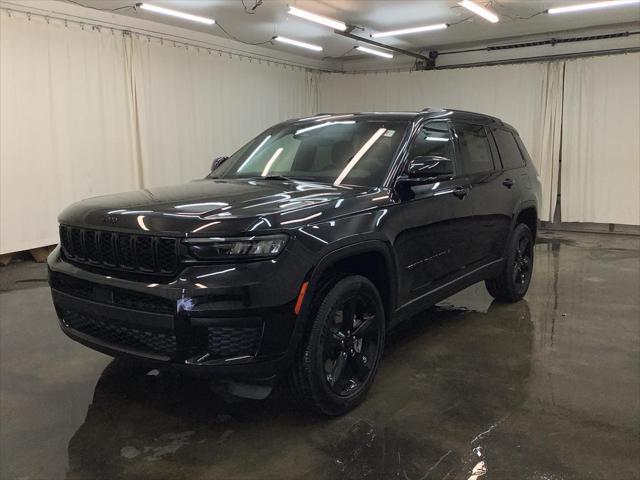 new 2025 Jeep Grand Cherokee car, priced at $50,175