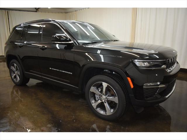 new 2024 Jeep Grand Cherokee car, priced at $52,201