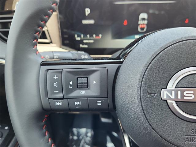 new 2025 Nissan Kicks car, priced at $29,423