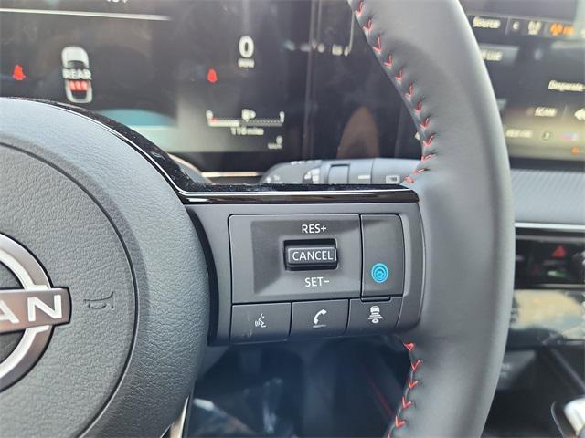 new 2025 Nissan Kicks car, priced at $29,423
