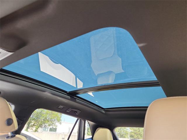 new 2026 Volkswagen Atlas Cross Sport car, priced at $46,724