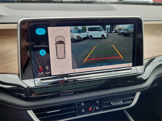new 2025 Volkswagen Atlas car, priced at $44,963
