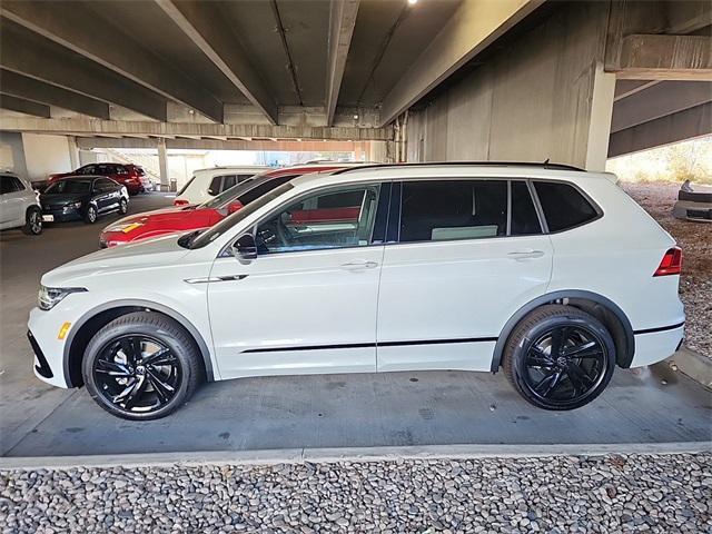 new 2024 Volkswagen Tiguan car, priced at $33,858