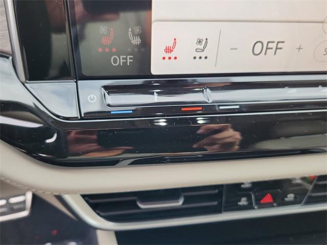 new 2026 Volkswagen Atlas car, priced at $54,292