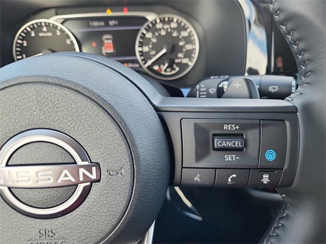 new 2025 Nissan Pathfinder car, priced at $35,980