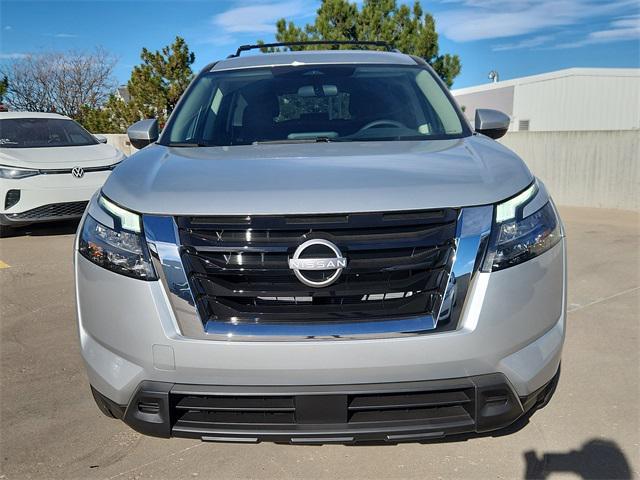 new 2025 Nissan Pathfinder car, priced at $35,980
