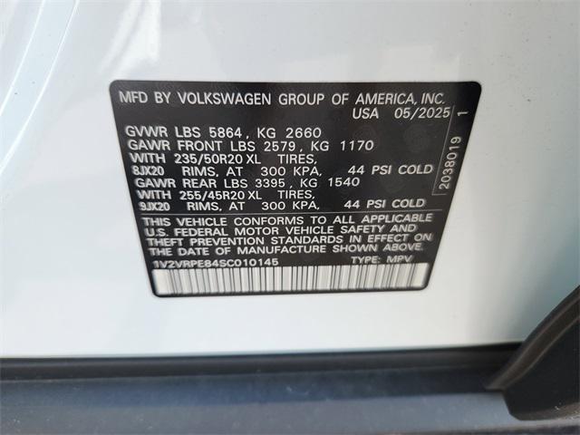 new 2025 Volkswagen ID.4 car, priced at $42,279