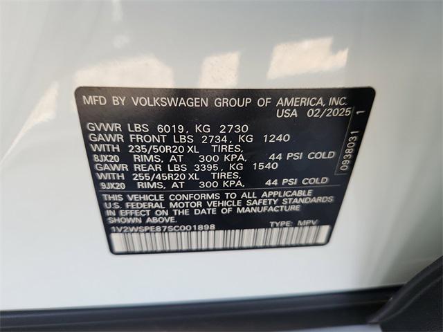 new 2025 Volkswagen ID.4 car, priced at $50,108