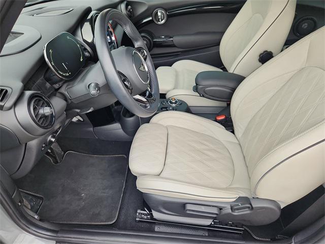 used 2021 MINI Hardtop car, priced at $23,999