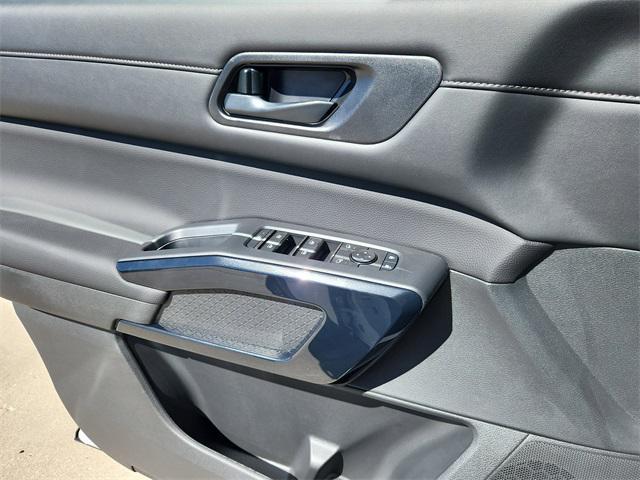 new 2025 Nissan Pathfinder car, priced at $36,095