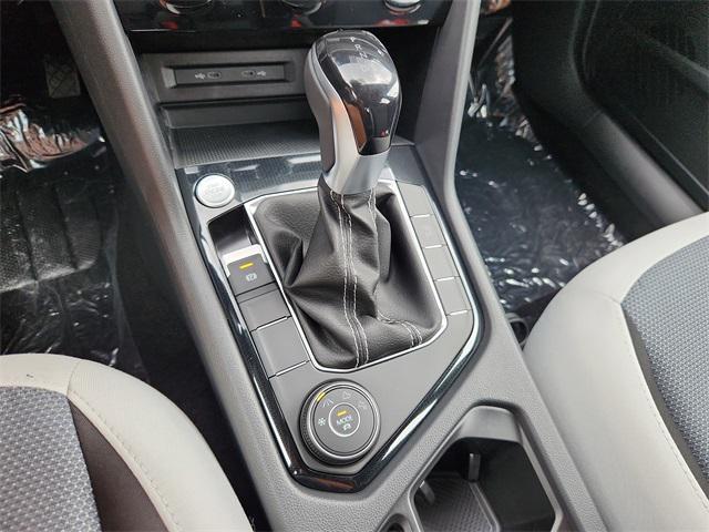 new 2025 Volkswagen Taos car, priced at $27,578