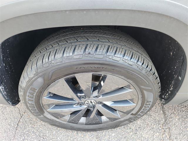 used 2022 Volkswagen Taos car, priced at $19,999