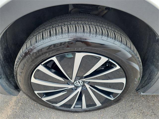 used 2023 Volkswagen ID.4 car, priced at $28,999
