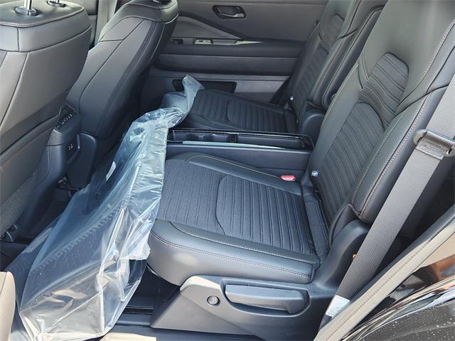 new 2025 Nissan Pathfinder car, priced at $43,260