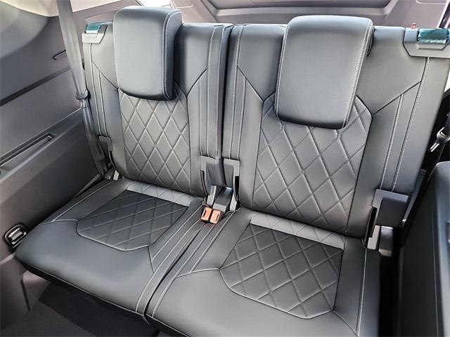 new 2025 Volkswagen Atlas car, priced at $50,374