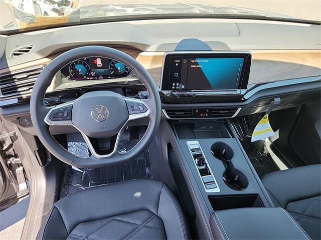 new 2024 Volkswagen Atlas car, priced at $38,283