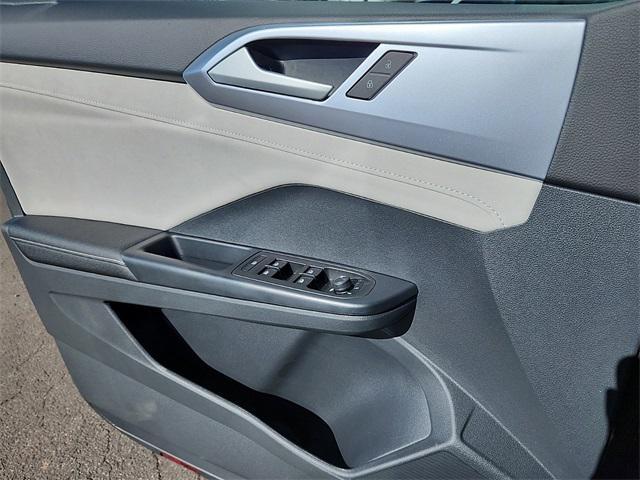 new 2025 Volkswagen Taos car, priced at $30,606