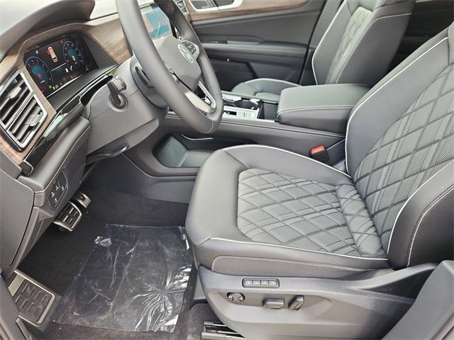new 2026 Volkswagen Atlas car, priced at $54,820