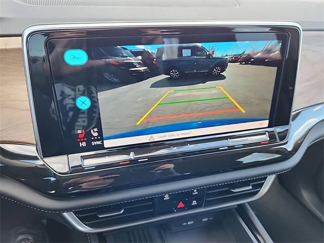 new 2025 Volkswagen Atlas car, priced at $37,702