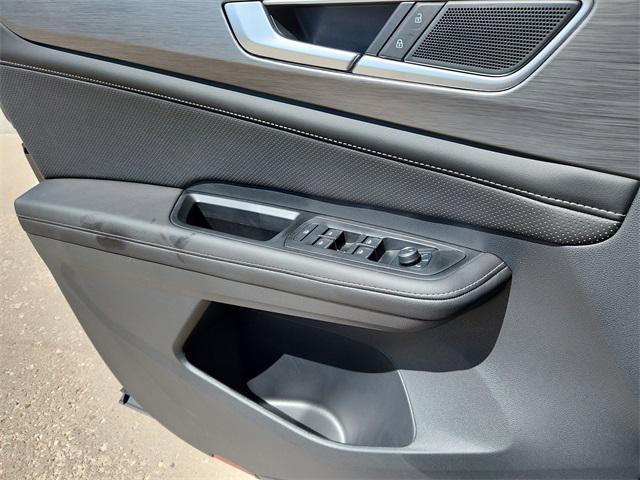 new 2026 Volkswagen Atlas Cross Sport car, priced at $39,593