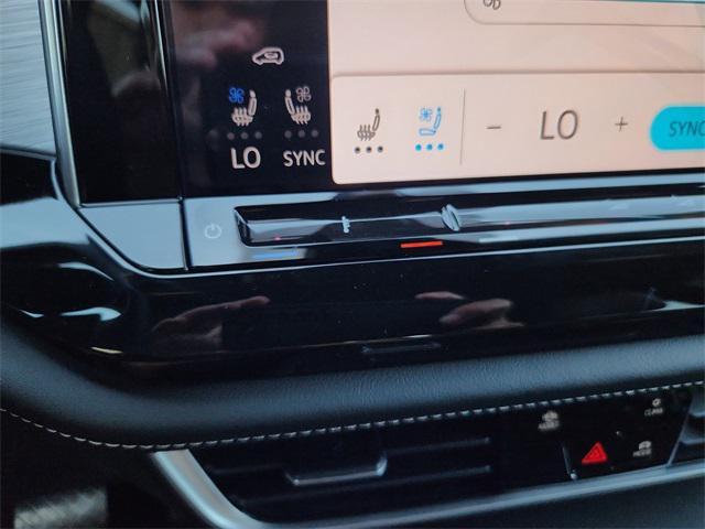 new 2026 Volkswagen Atlas Cross Sport car, priced at $39,593