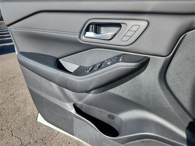 new 2025 Nissan Rogue car, priced at $35,826