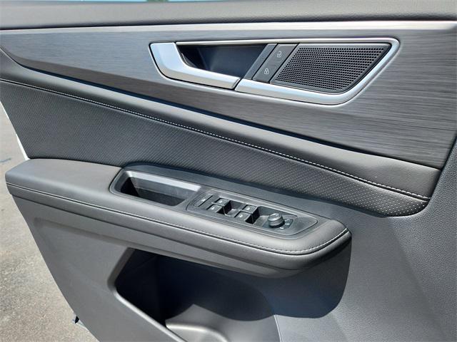 new 2026 Volkswagen Atlas Cross Sport car, priced at $40,030