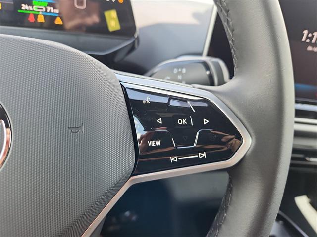 new 2025 Volkswagen ID.4 car, priced at $44,251