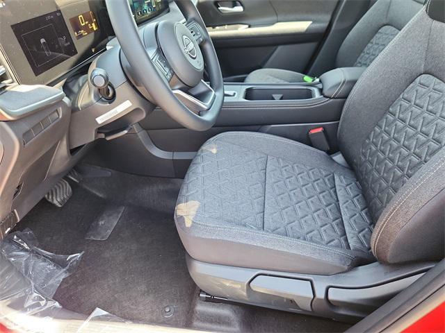 new 2025 Nissan Kicks car, priced at $27,051