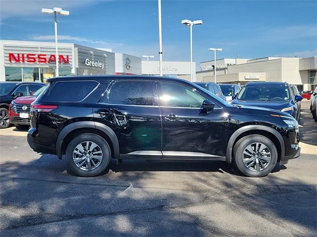 new 2024 Nissan Pathfinder car, priced at $35,807