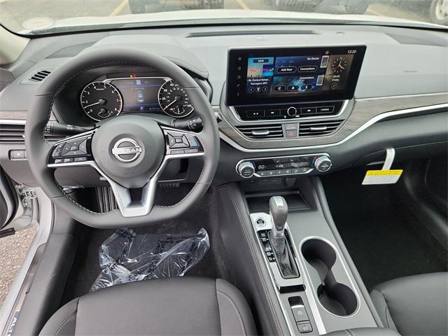 new 2025 Nissan Altima car, priced at $30,224