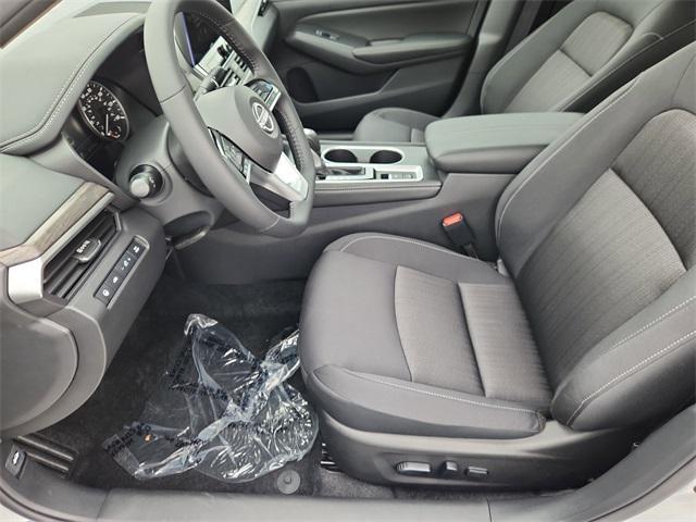 new 2025 Nissan Altima car, priced at $30,224
