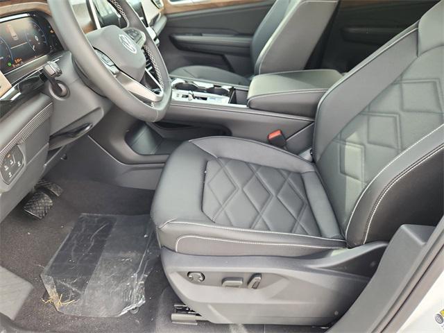 new 2026 Volkswagen Atlas car, priced at $46,922